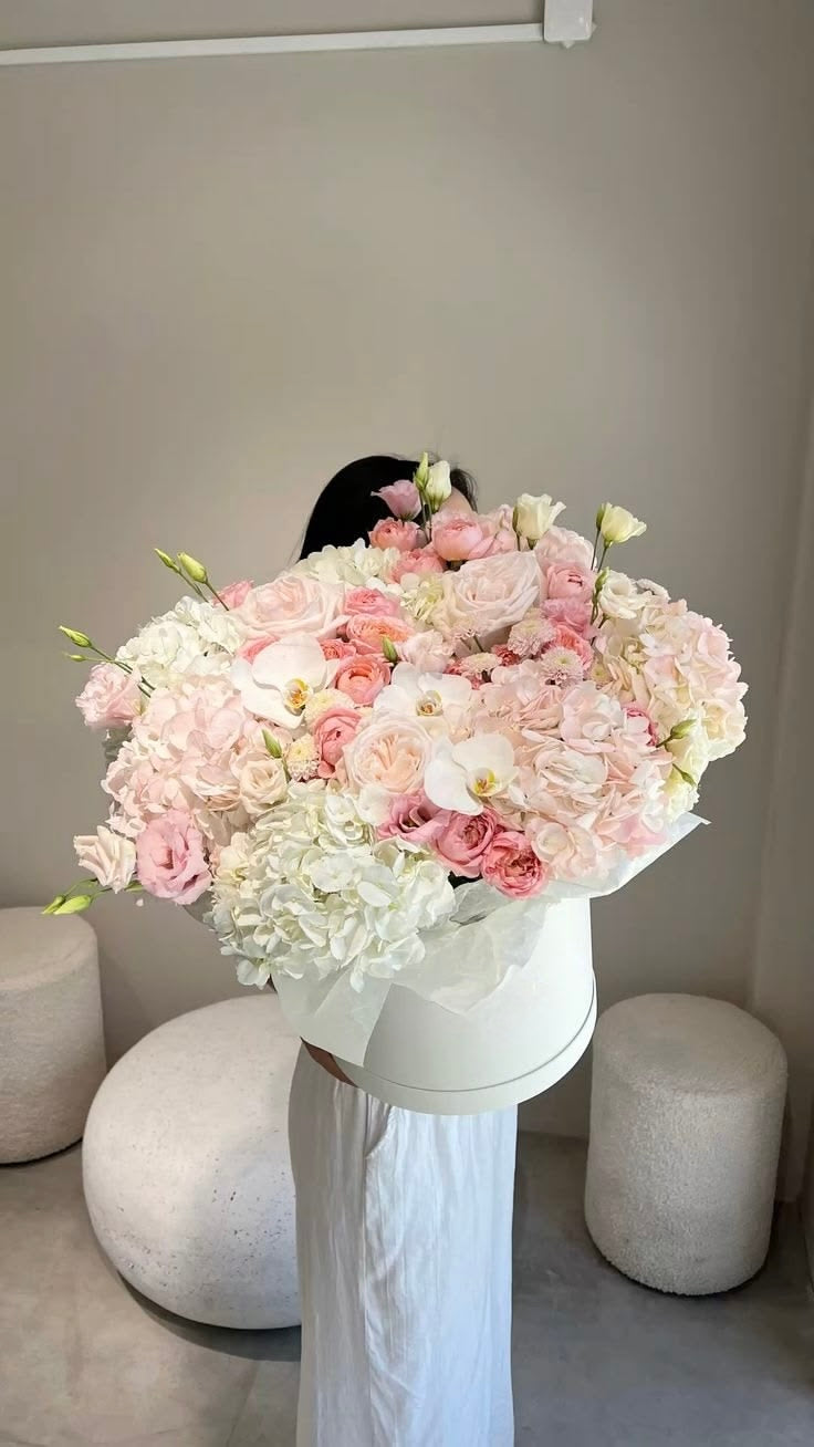 Mon Amour XL Box — Blush Ivory Garden Roses · Floral Boxes by Ame Flowers