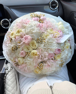 Crème de Fleur — Blush Ivory Garden Roses · Mix Bouquets by Ame Flowers
