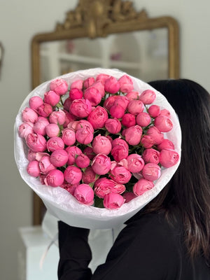 Silva Pink Garden Spray Roses — Pink Garden Spray Roses · Roses by Ame Flowers